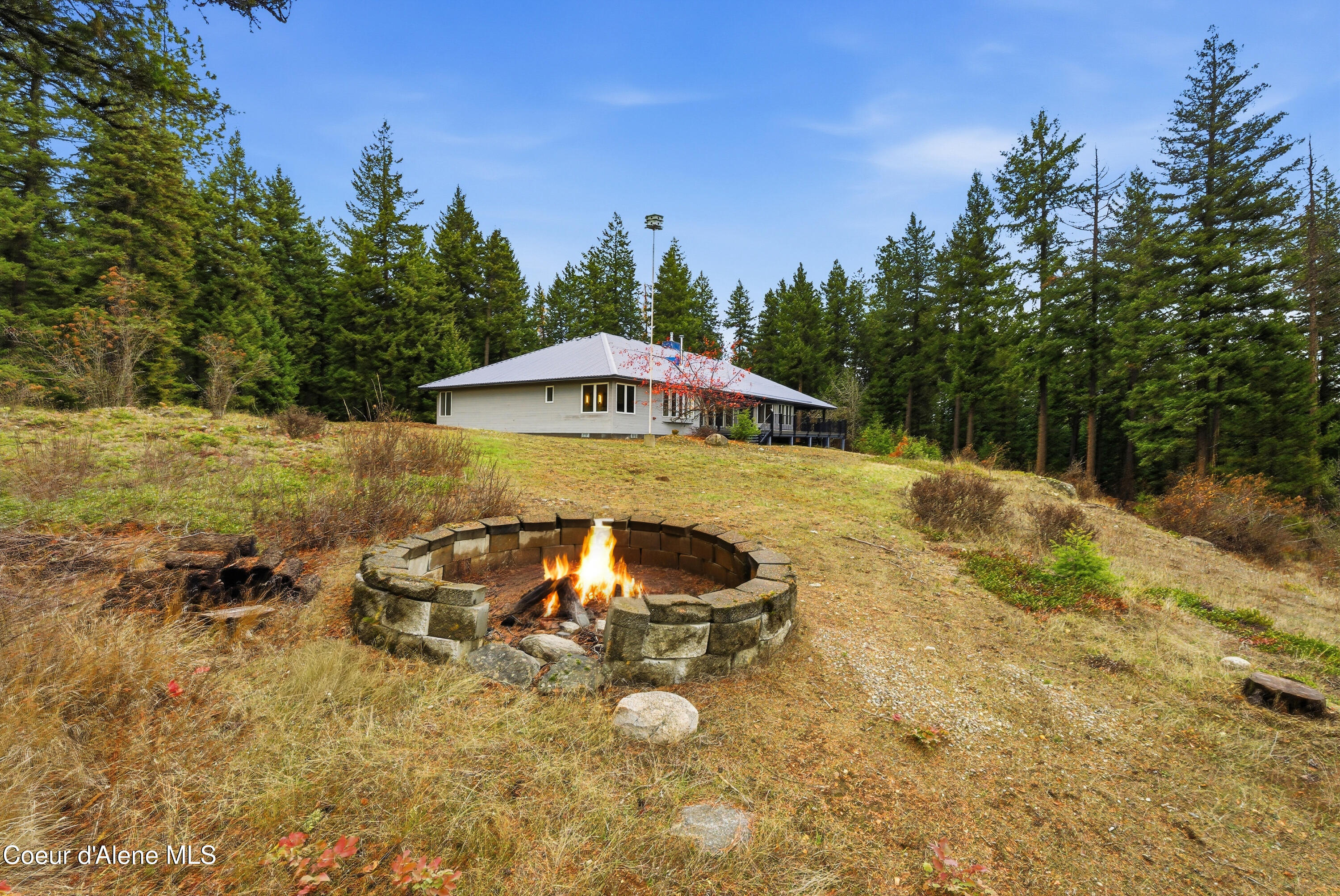 422 Roop Road Cocolalla, ID 83813 - Photo 44 of 61 DSC03013_with_fire