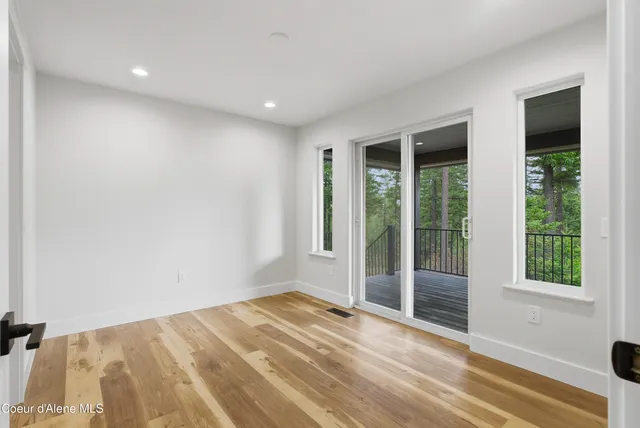 $1,995,000 | 422 Roop Road, Cocolalla, ID 83813