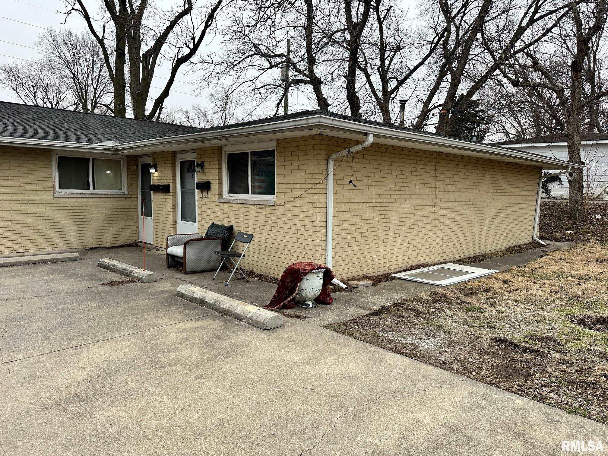 1546 East Cornell Avenue Springfield, IL 62703 - Photo 2 of 2
