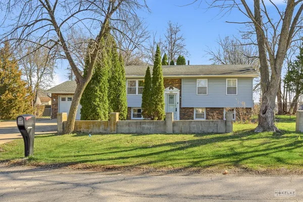 $275,000 | 351 Catherine Street, Aurora, IL 60505