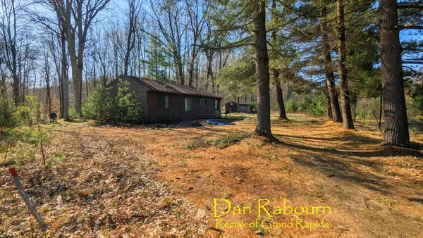$89,900 | 5263 East 8 Mile Road, Luther, MI 49656