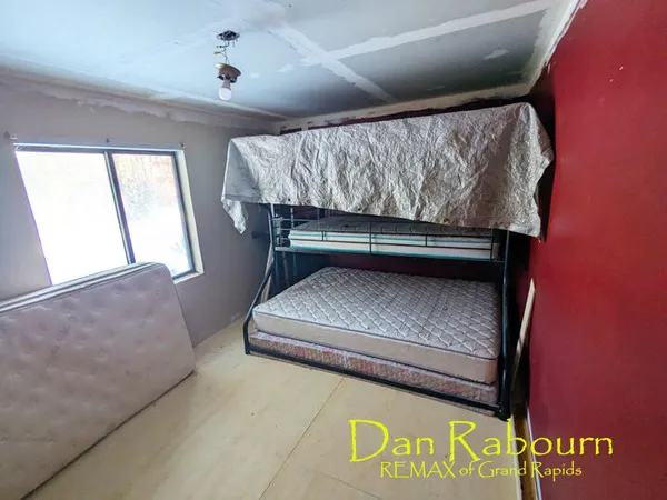 $97,500 | 5263 East 8 Mile Road, Luther, MI 49656