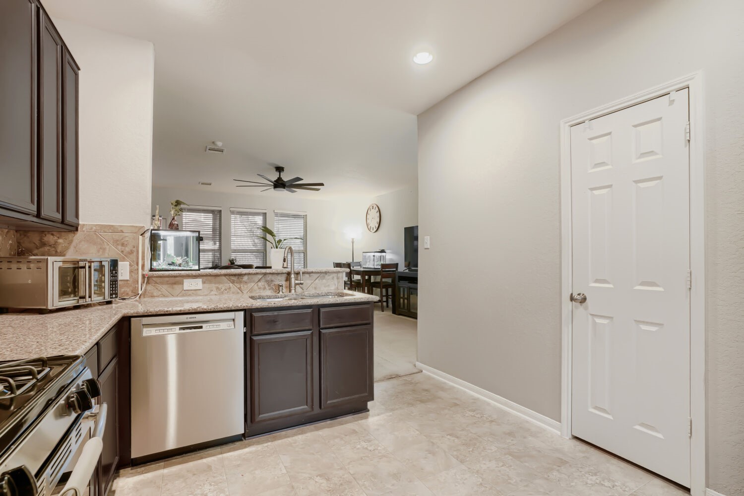 14910 Rustler Gate Lane Cypress, TX 77433 - Photo 9 of 28
