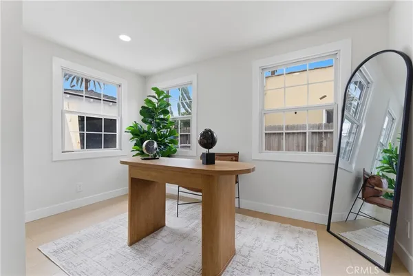 $869,000 | 2010 Golden, Long Beach, CA 90806