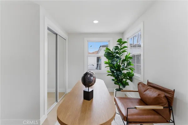 $869,000 | 2010 Golden, Long Beach, CA 90806