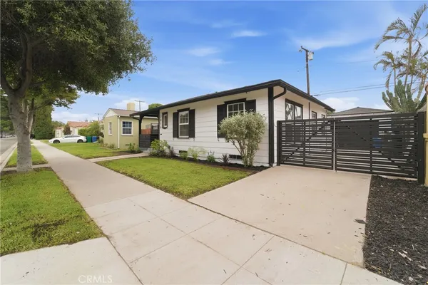 $869,000 | 2010 Golden, Long Beach, CA 90806