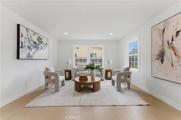 $869,000 | 2010 Golden, Long Beach, CA 90806