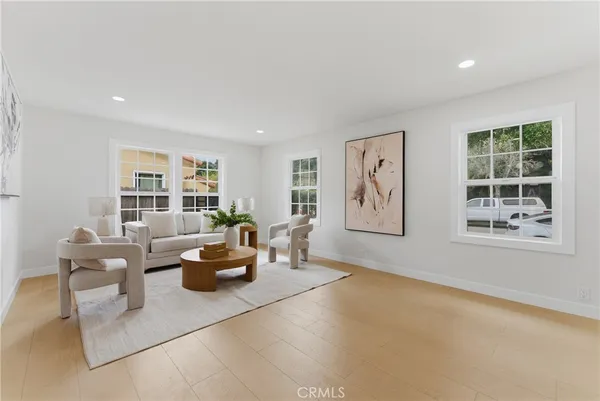 $869,000 | 2010 Golden, Long Beach, CA 90806