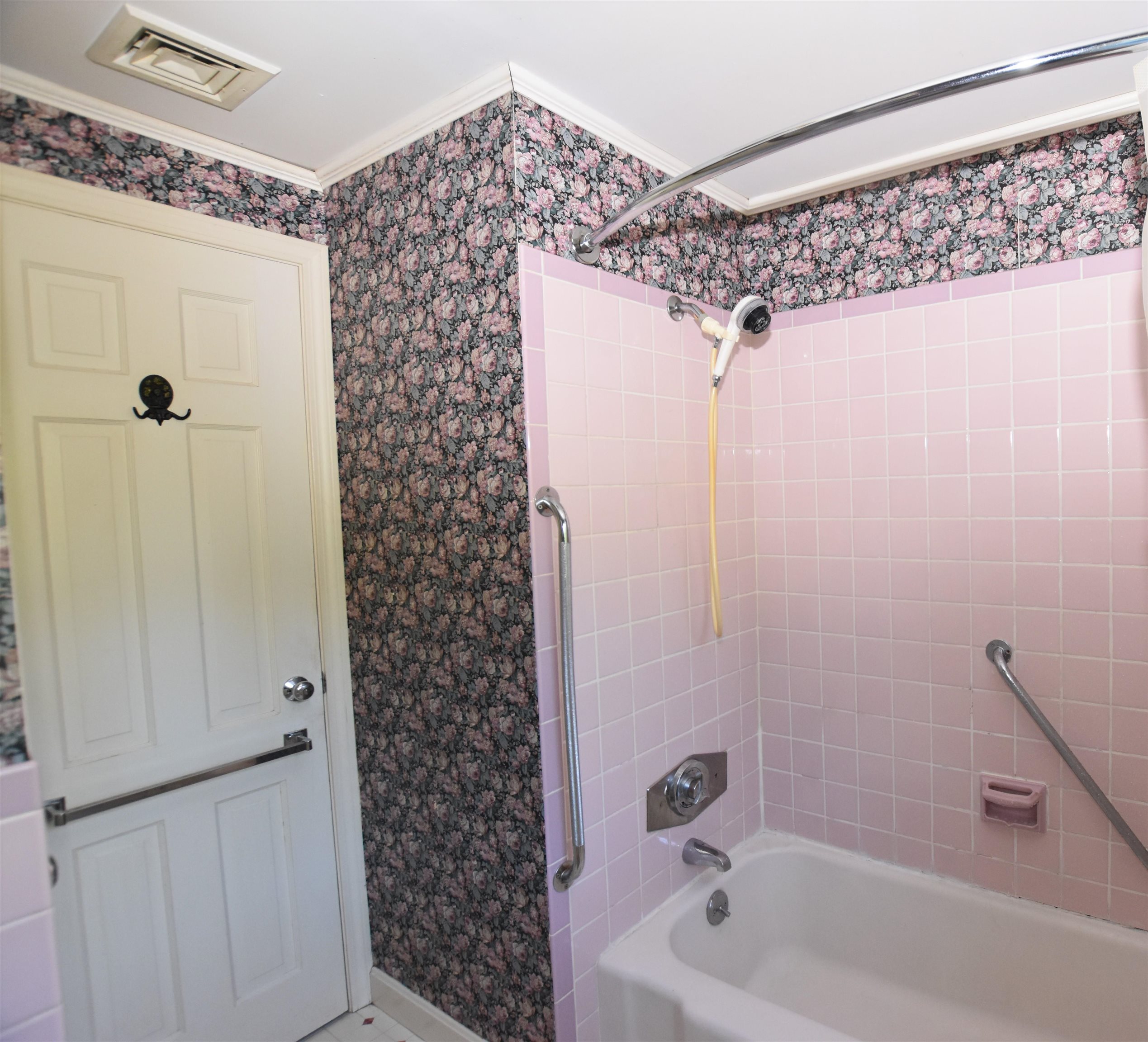 4 Robin Glen Road Stratham, NH 03885 - Photo 20 of 23