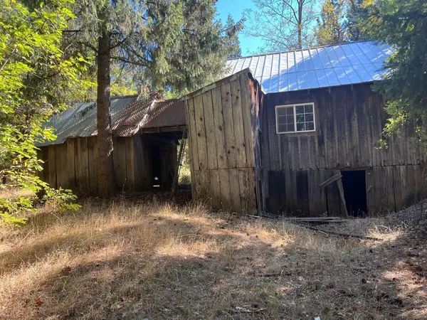 a backyard of a house