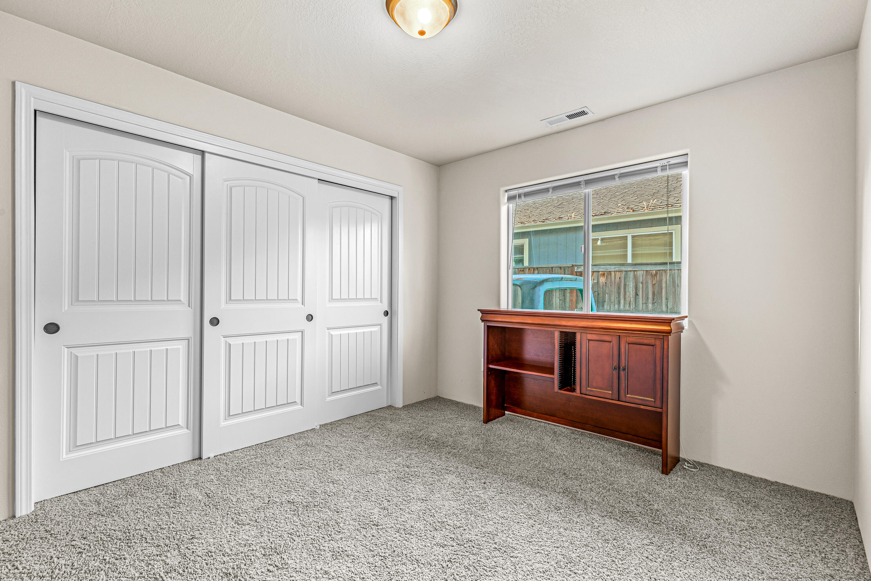7455 Division Road White City, OR 97503 - Photo 24 of 32 9R9A6078