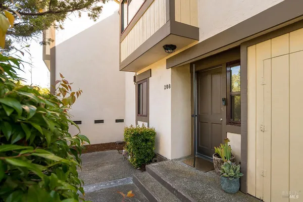 $648,000 | 208 San Andreas Drive, Novato, CA 94945