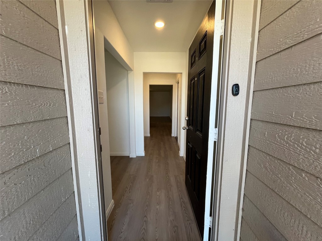 14141 Prospector Way Elgin, TX 78621 - Photo 2 of 16 Entrance