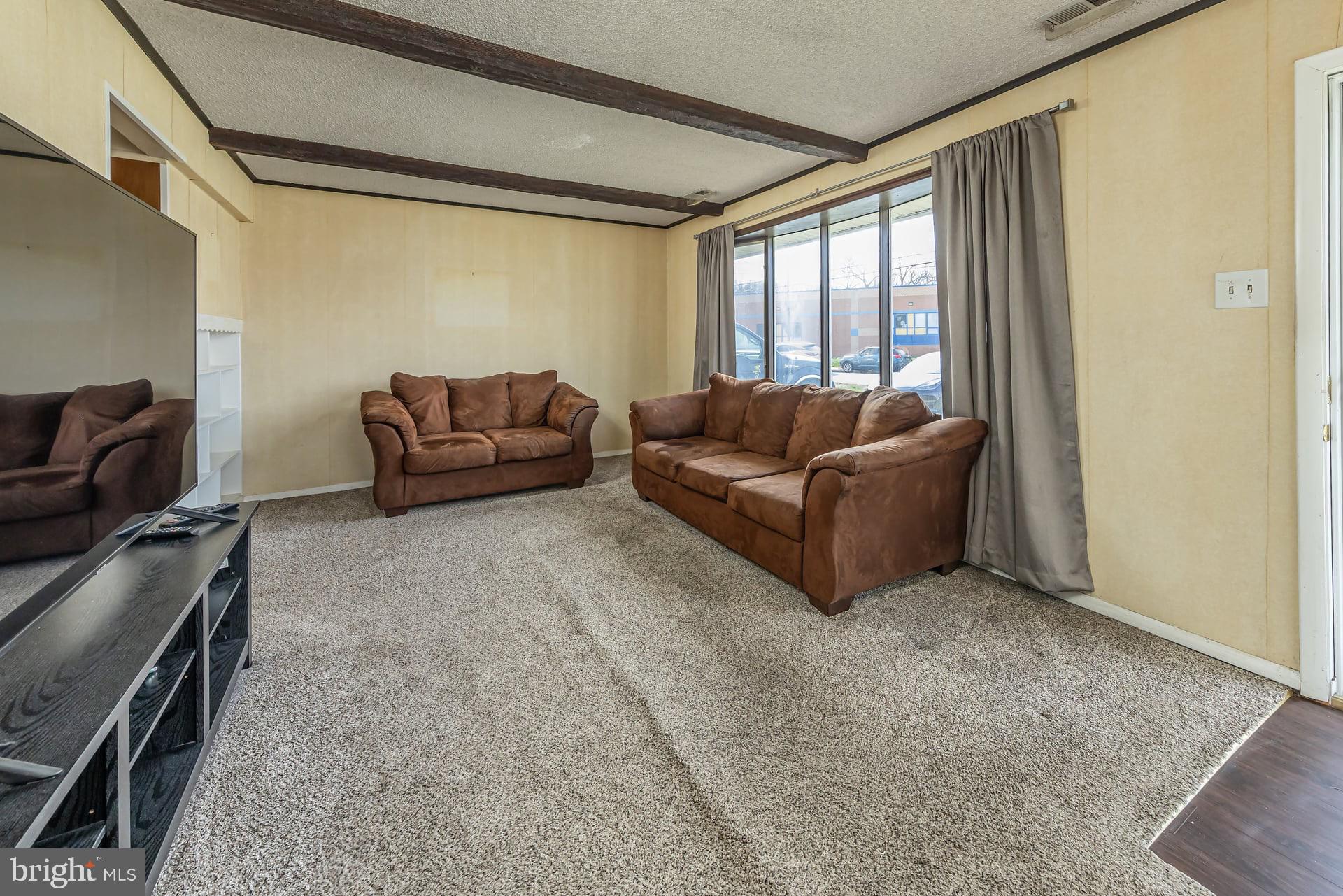 1037 Monmouth Road Deptford, NJ 08096 - Photo 5 of 16