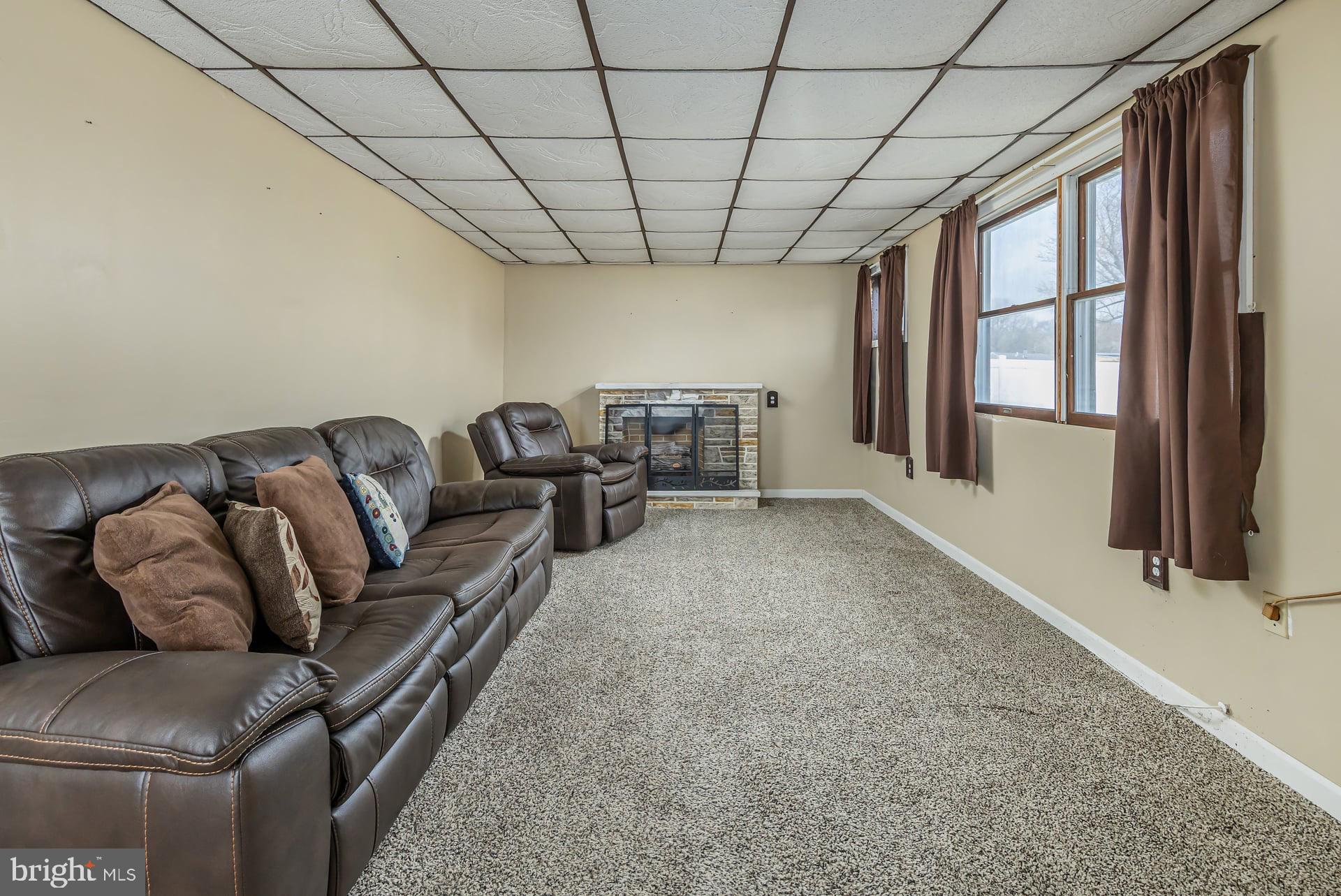 1037 Monmouth Road Deptford, NJ 08096 - Photo 8 of 16