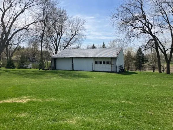 $449,500 | 34693 145th Street, Waseca, MN 56093