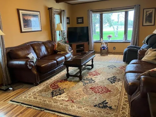 $449,500 | 34693 145th Street, Waseca, MN 56093
