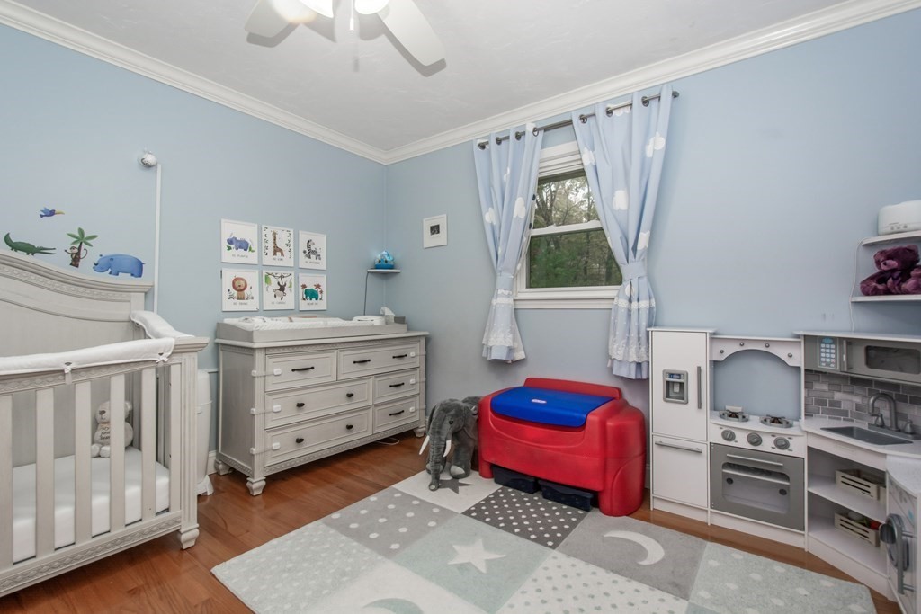 25 Colonial Road Sutton, MA 01590 - Photo 17 of 30