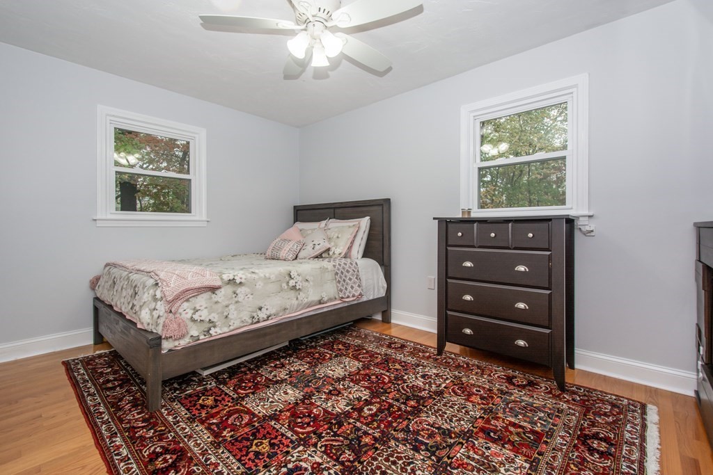 25 Colonial Road Sutton, MA 01590 - Photo 19 of 30