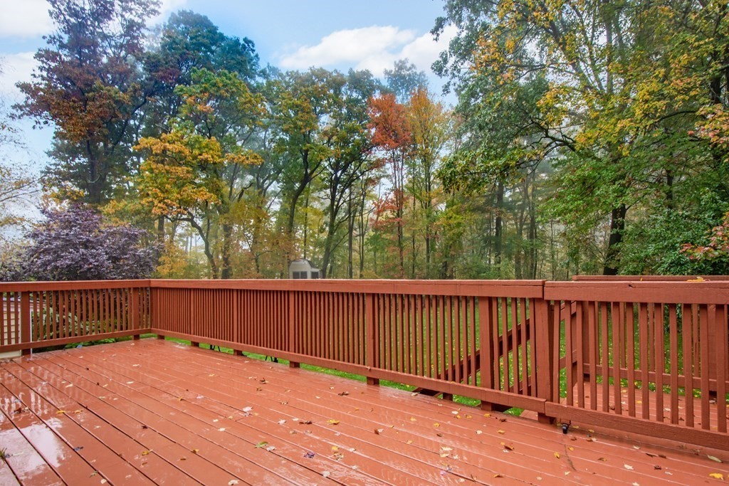 25 Colonial Road Sutton, MA 01590 - Photo 25 of 30
