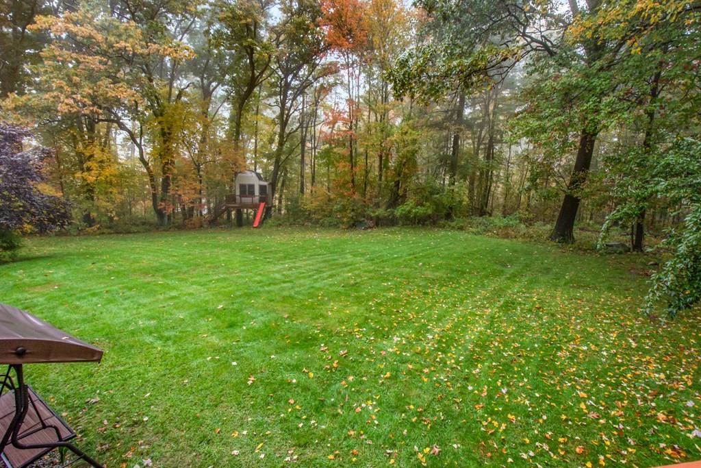 25 Colonial Road Sutton, MA 01590 - Photo 27 of 30