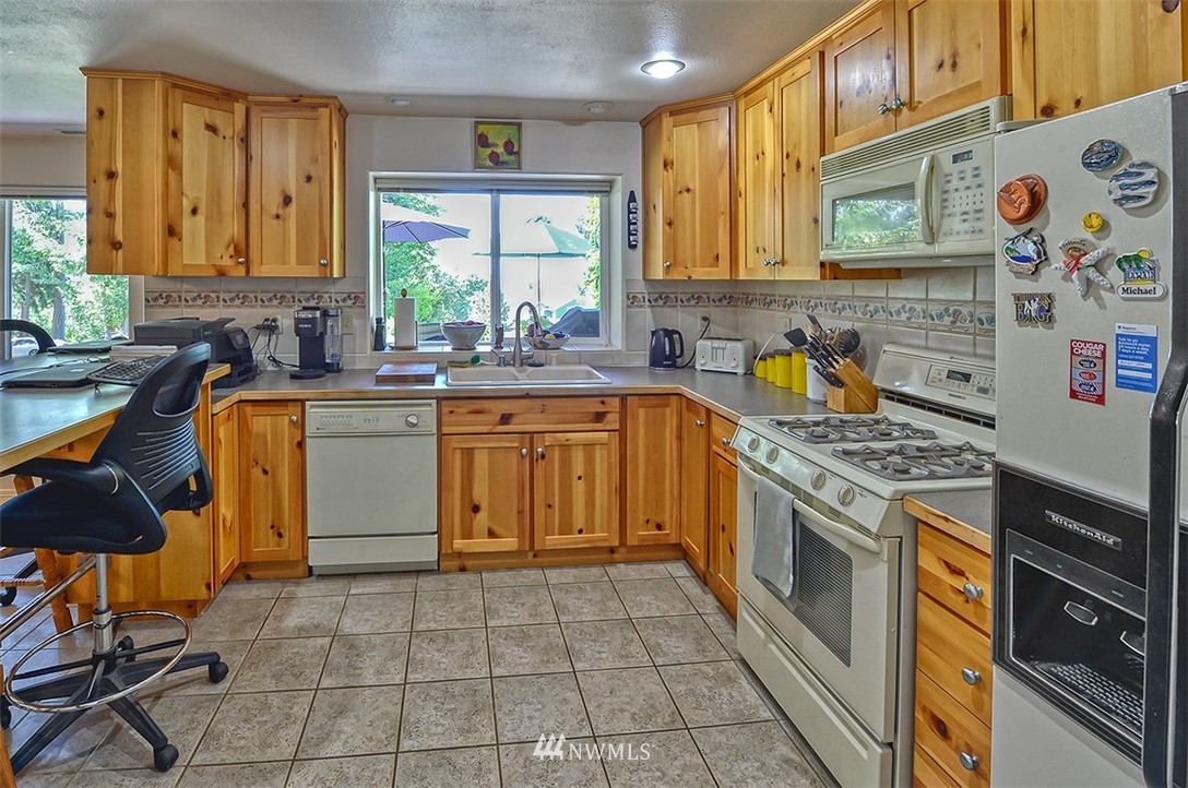 2208 Samish Way Bellingham, WA 98229 - Photo 29 of 34 Gallery Image 29