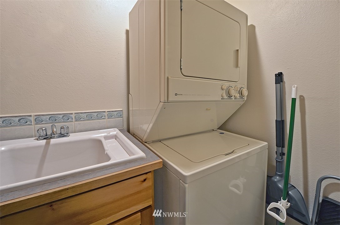 2208 Samish Way Bellingham, WA 98229 - Photo 30 of 34 Gallery Image 30