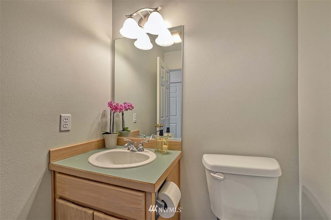 2208 Samish Way Bellingham, WA 98229 - Photo 9 of 34 Gallery Image 9