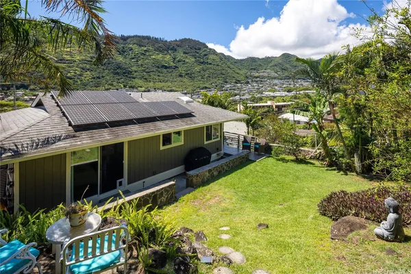$975,000 | 2123 10th Avenue, Unit D, Honolulu, HI 96816