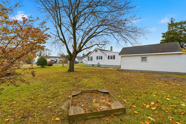 $445,000 | 16 East Drumbed Road, Villas, NJ 08251