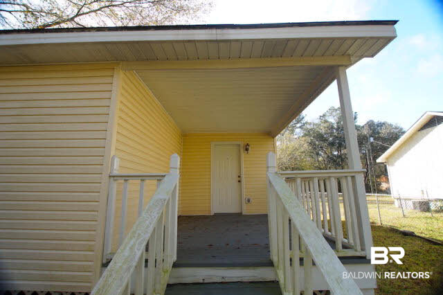 328 Viola Avenue Saraland, AL 36571 - Photo 12 of 16 Back porch