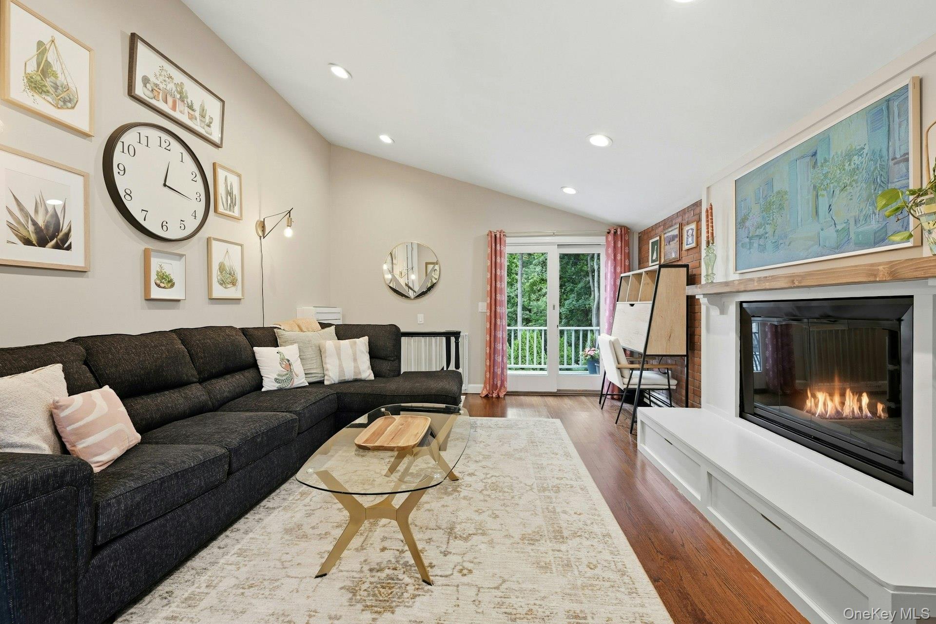 39 East Neck Road Huntington, NY 11743 - Photo 13 of 32