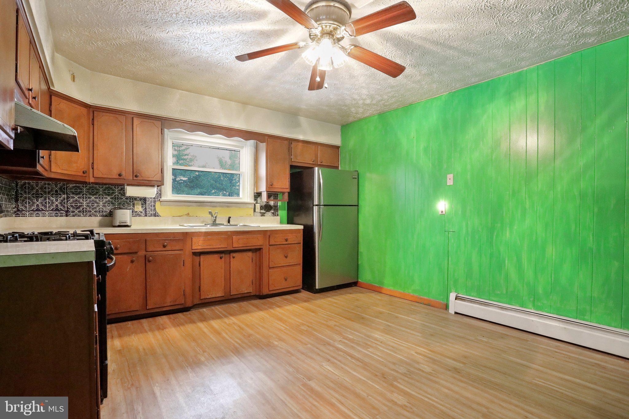 19018 Kerr Road Southwest Frostburg, MD 21532 - Photo 20 of 37 All appliances convey!
