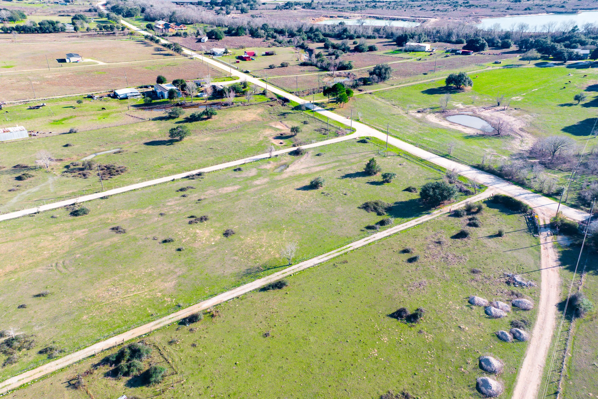 682 Schultz Road Sealy, TX 77474 - Photo 10 of 35