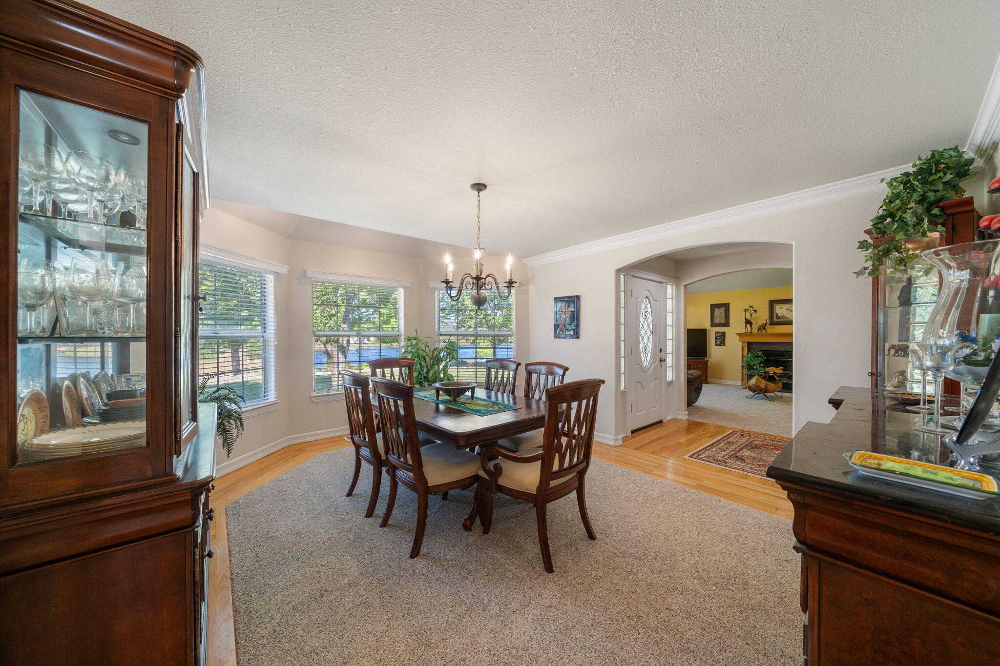 13087 Spring Lake Street Redding, CA 96003 - Photo 12 of 80 12-web-or-mls-BiggerFlow Real Estate Med