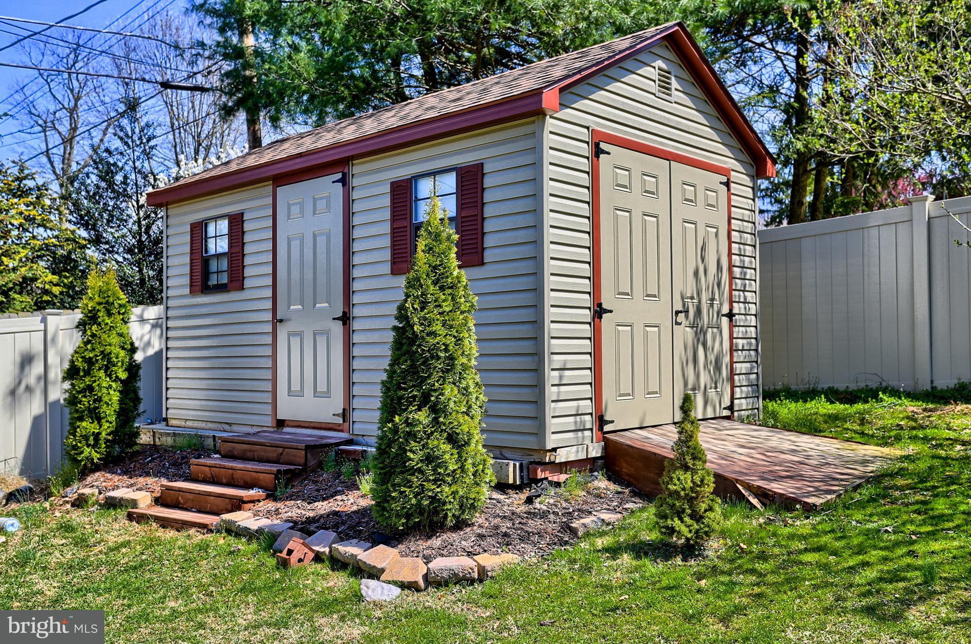 562 Greendale Road York, PA 17403 - Photo 22 of 25 Gallery Image 22