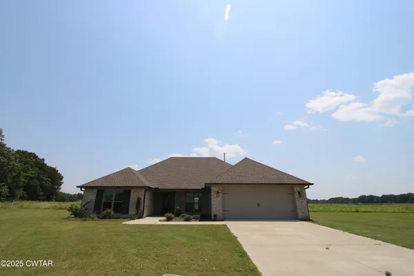 $369,900 | 16022 Acadia Cove, Milan, TN 38358