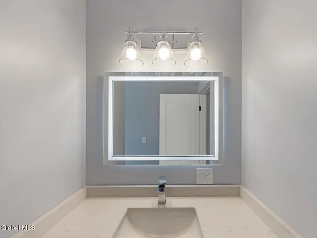 $679,000 | 177 Greene Road, Greenfield, NY 12833