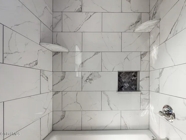 $679,000 | 177 Greene Road, Greenfield, NY 12833