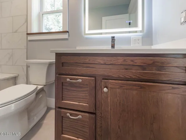 $679,000 | 177 Greene Road, Greenfield, NY 12833