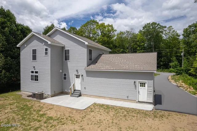 $679,000 | 177 Greene Road, Greenfield, NY 12833