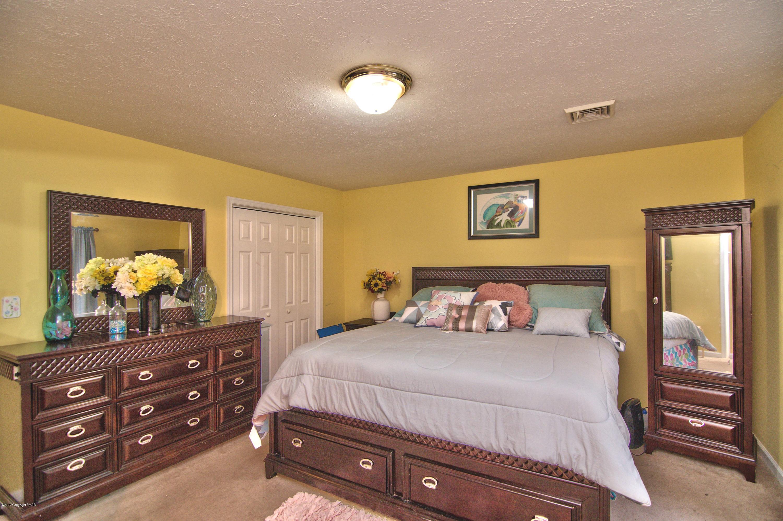 3167 Wilderness Road Pocono Summit, PA 18346 - Photo 22 of 53 Photo- (18)