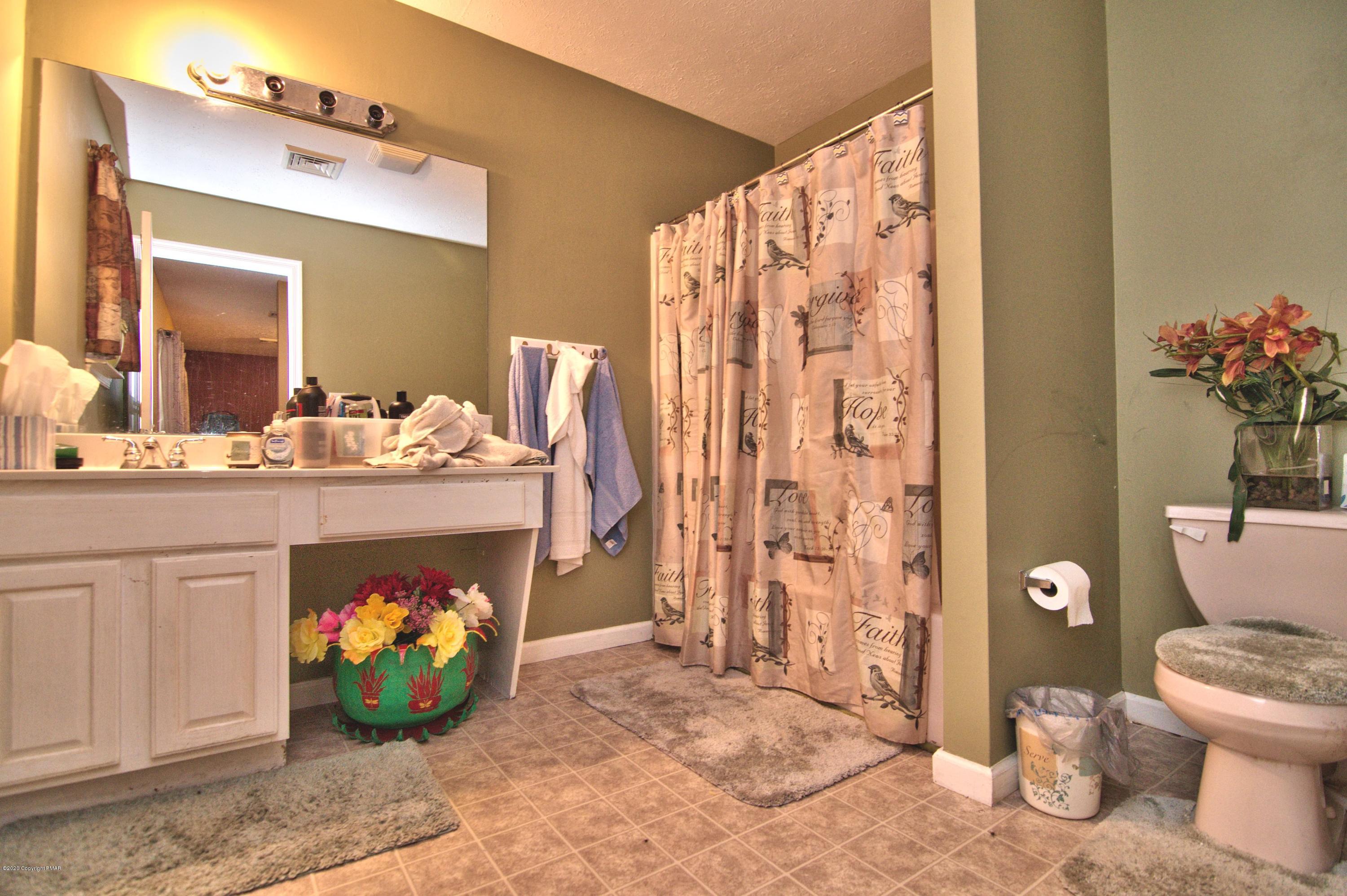 3167 Wilderness Road Pocono Summit, PA 18346 - Photo 41 of 53 Photo- (37)