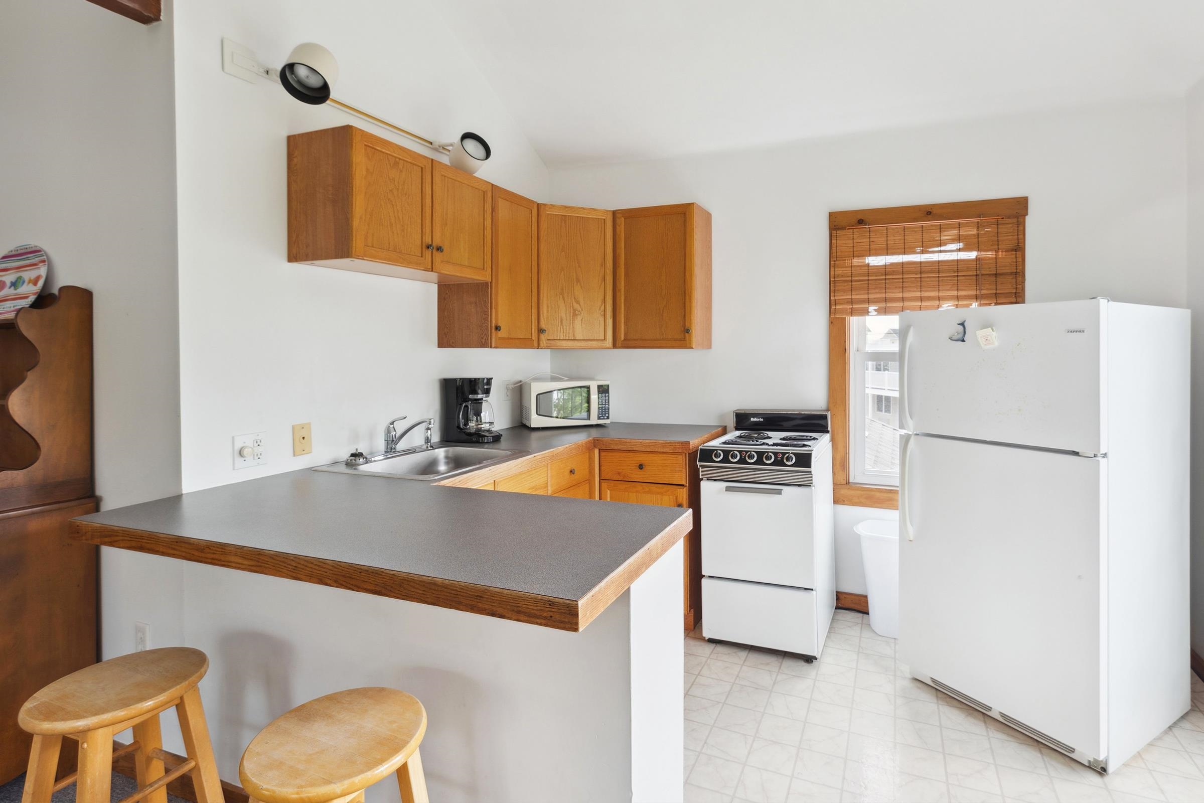 13 Ocean Boulevard Hampton, NH 03842 - Photo 6 of 35