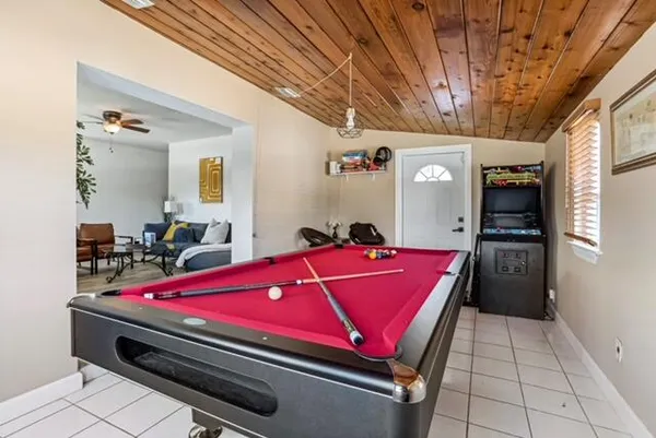 $3,800 | 917 West Drew Street, Lantana, FL 33462