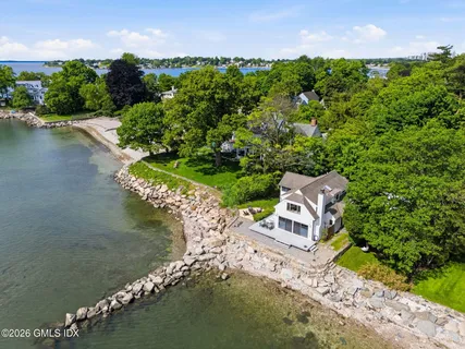 $3,200,000 | 64 Wallacks Drive, Stamford, CT 06902