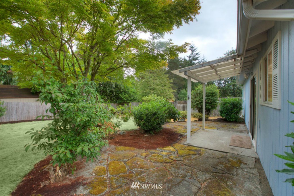 18228 Southeast 136th Street Renton, WA 98059 - Photo 16 of 19 Gallery Image 16