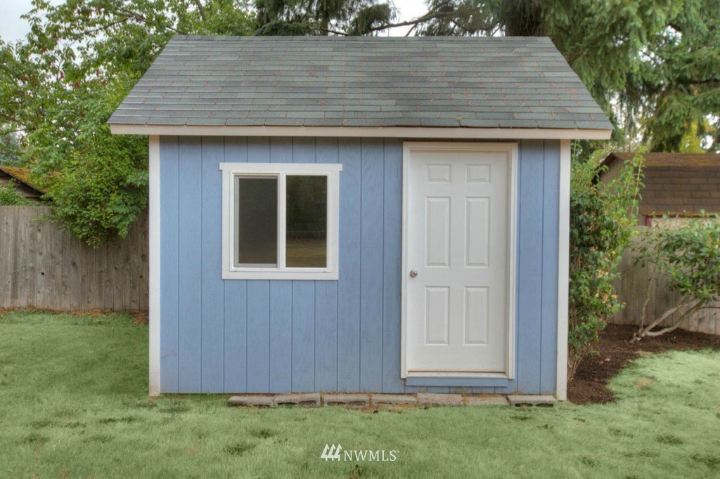 18228 Southeast 136th Street Renton, WA 98059 - Photo 17 of 19 Gallery Image 17