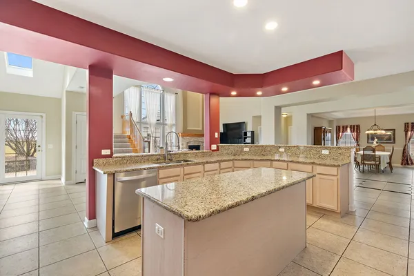 $750,000 | 17423 Cobblestone Bend, Marengo, IL 60152