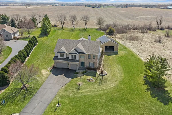 $750,000 | 17423 Cobblestone Bend, Marengo, IL 60152